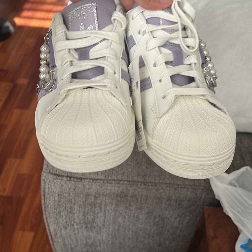 SUPERSTAR 'PURPLE PEARL CHAIN - Picture 5 of 6